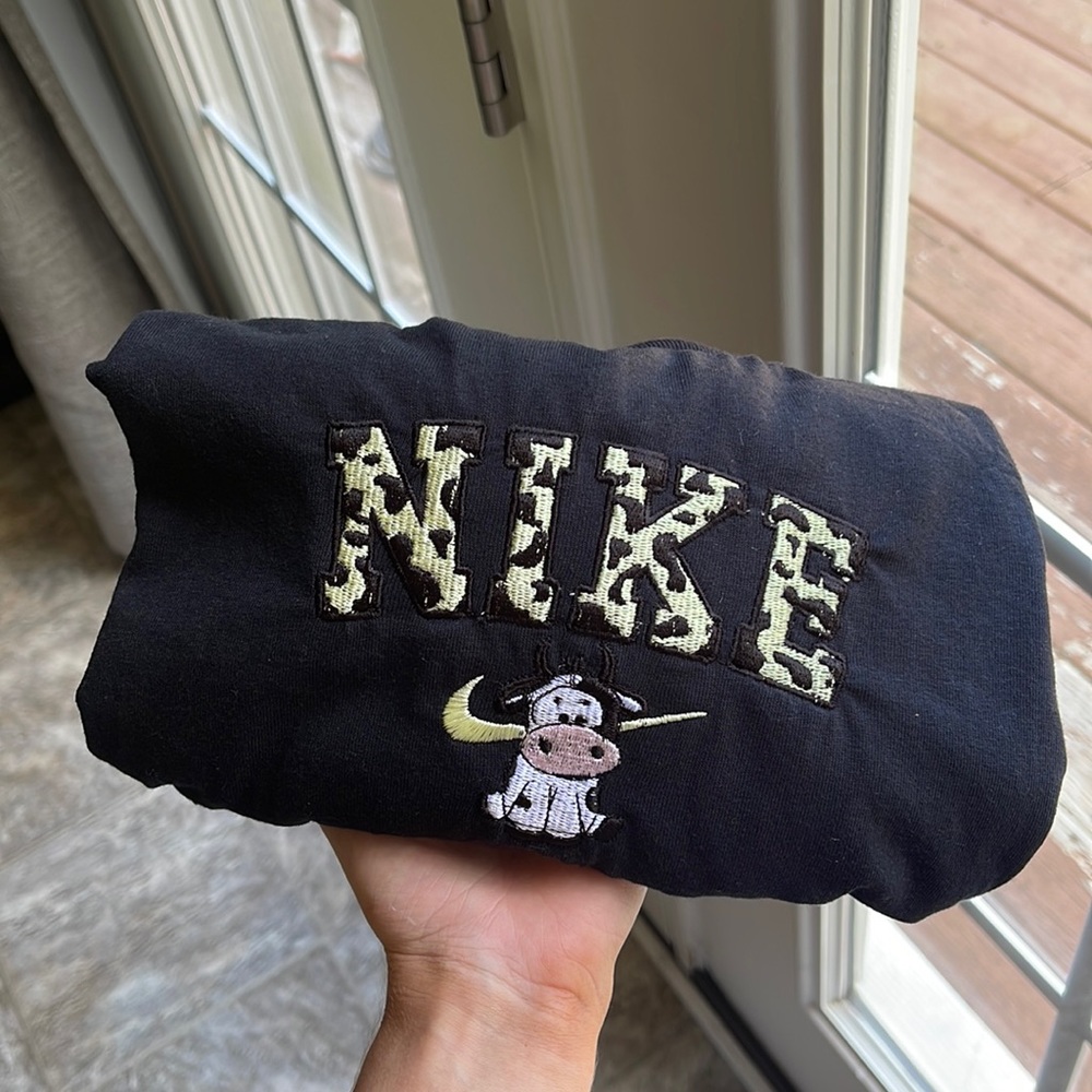 NIKE Embroidered Cow T-Shirt Short Sleeve